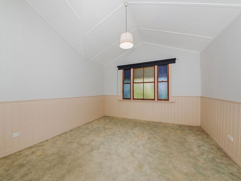 137 Mcilwraith Avenue, Norman Park QLD 4170