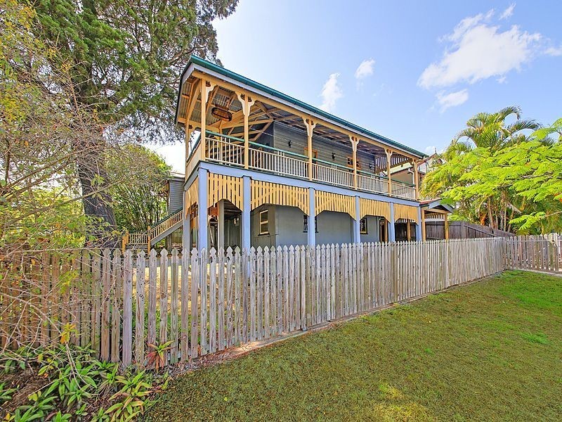 137 Mcilwraith Avenue, Norman Park QLD 4170