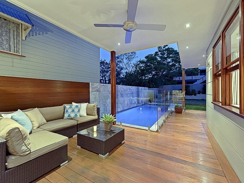 33 Wyena Street, Camp Hill QLD 4152