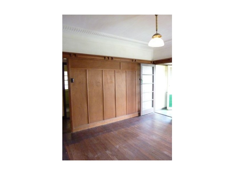 4 The Crescent, Coorparoo QLD 4151