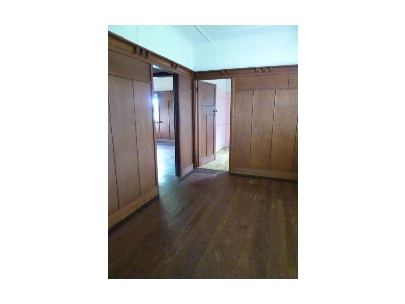 4 The Crescent, Coorparoo QLD 4151