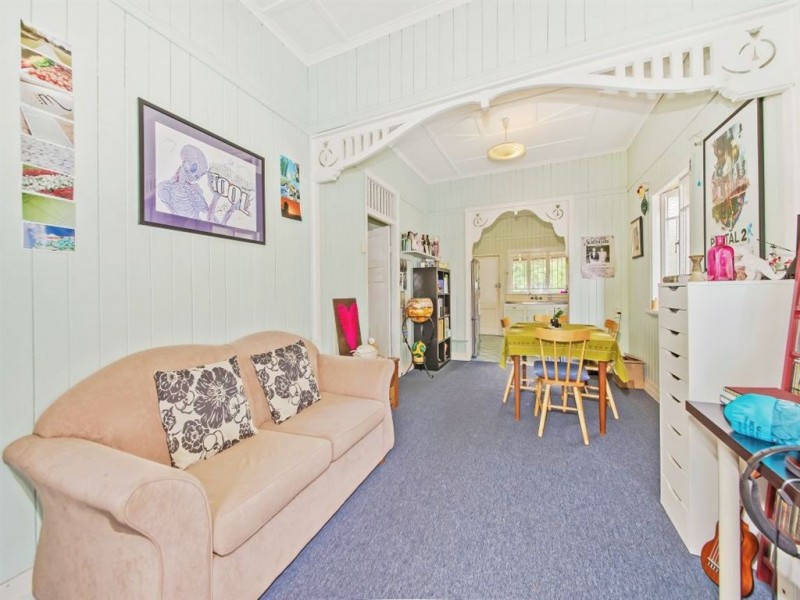 12 Panitya Street, Greenslopes QLD 4120