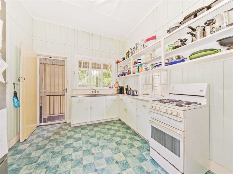 12 Panitya Street, Greenslopes QLD 4120