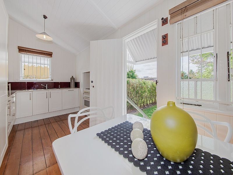 46 Temple Street, Coorparoo QLD 4151