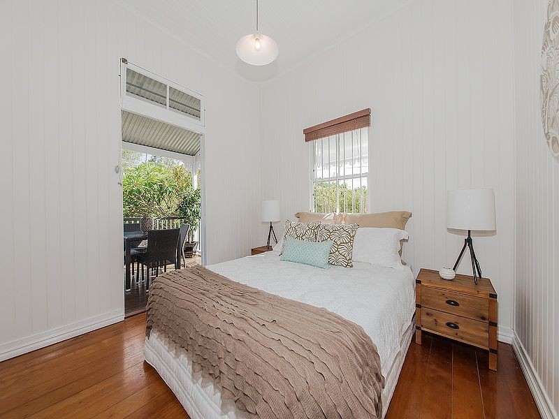 46 Temple Street, Coorparoo QLD 4151