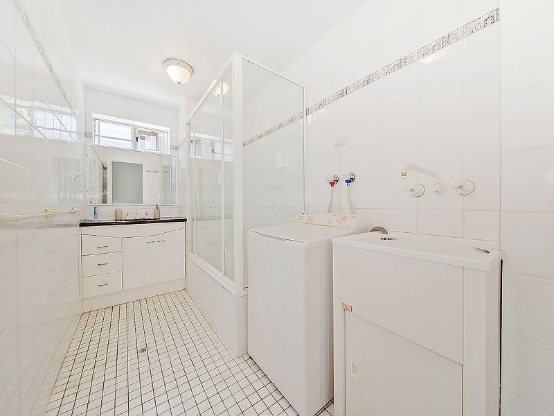 2/41 Shire Street, Coorparoo QLD 4151