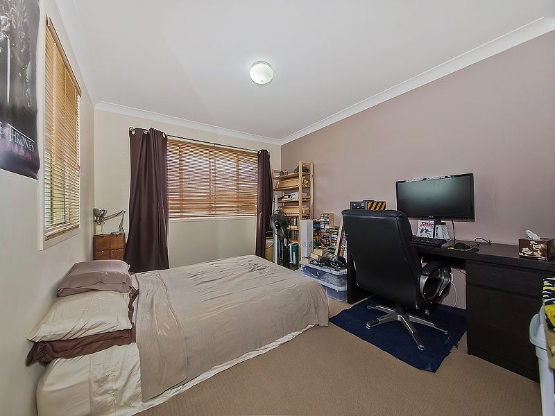 2/16 Hill Crescent, Carina Heights QLD 4152