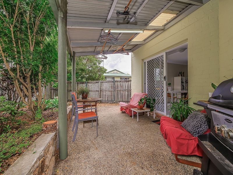 2/16 Hill Crescent, Carina Heights QLD 4152