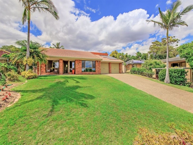 133 Sapphire Street, Holland Park QLD 4121