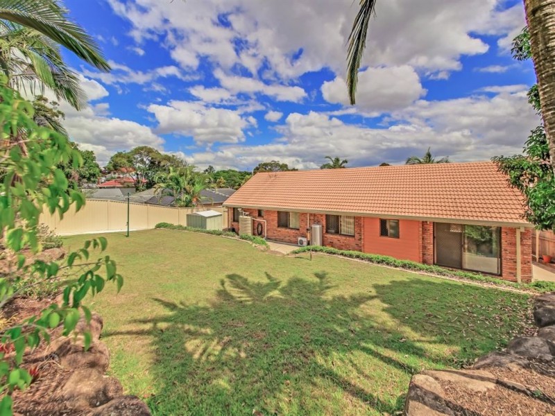 133 Sapphire Street, Holland Park QLD 4121