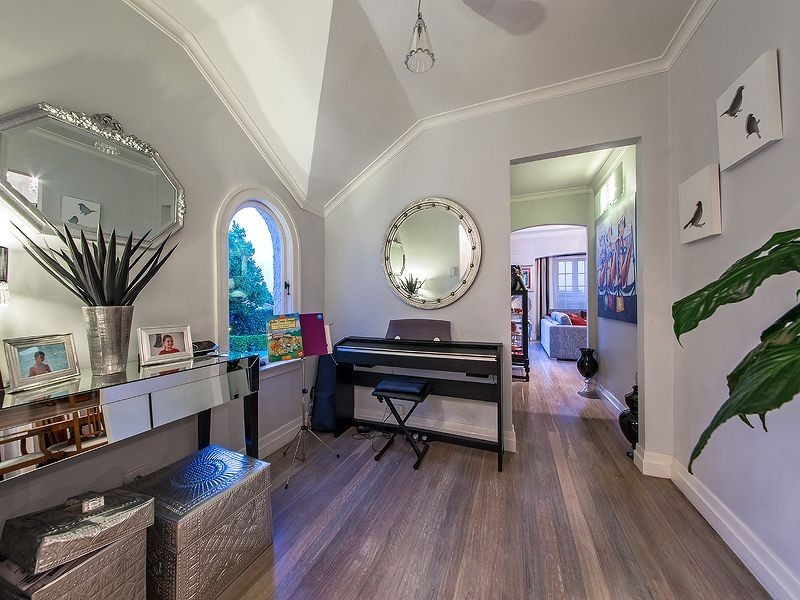 29 Welwyn Crescent, Coorparoo QLD 4151