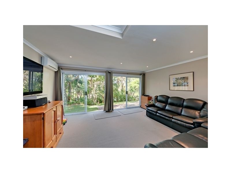 13 Kerrydan Street, Holland Park West QLD 4121