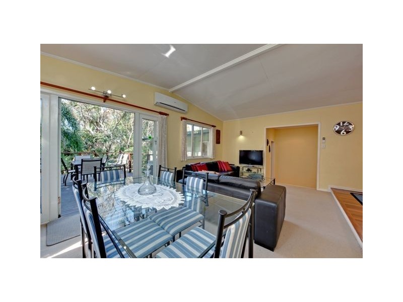 13 Kerrydan Street, Holland Park West QLD 4121