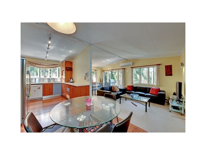 13 Kerrydan Street, Holland Park West QLD 4121