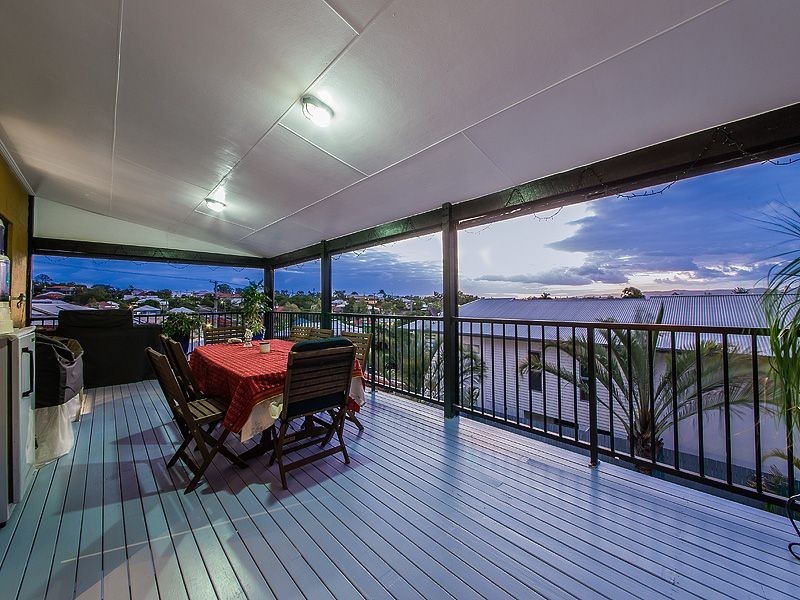 41 Ernest Street, Camp Hill QLD 4152