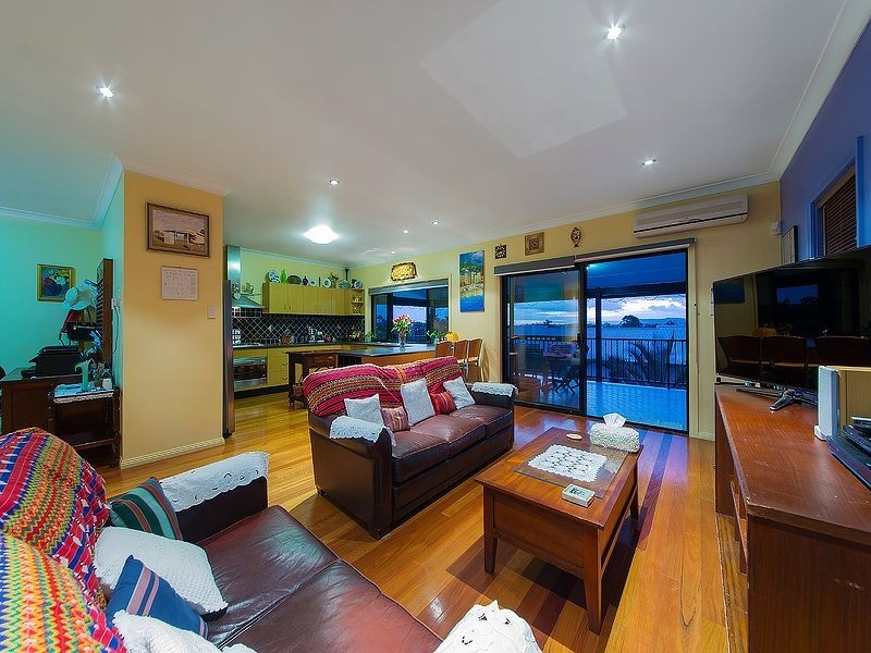 41 Ernest Street, Camp Hill QLD 4152