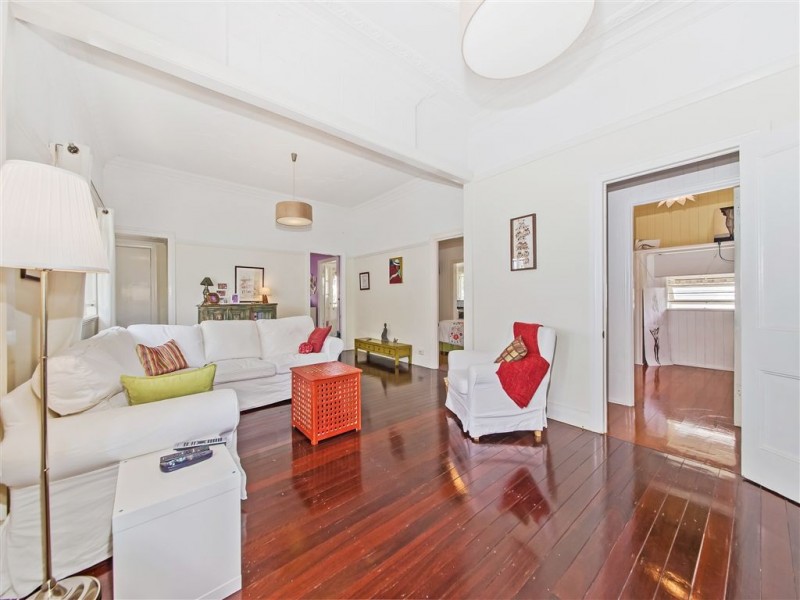 370 Cavendish Road, Coorparoo QLD 4151