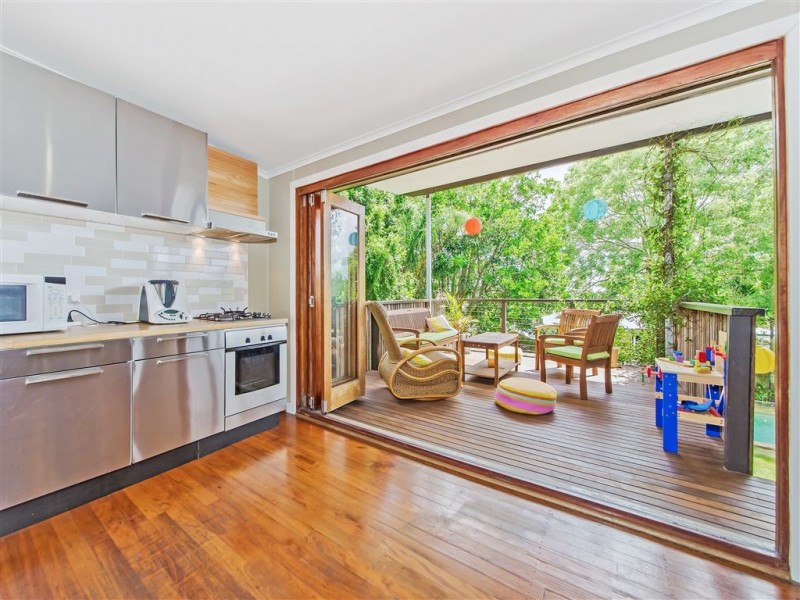 370 Cavendish Road, Coorparoo QLD 4151