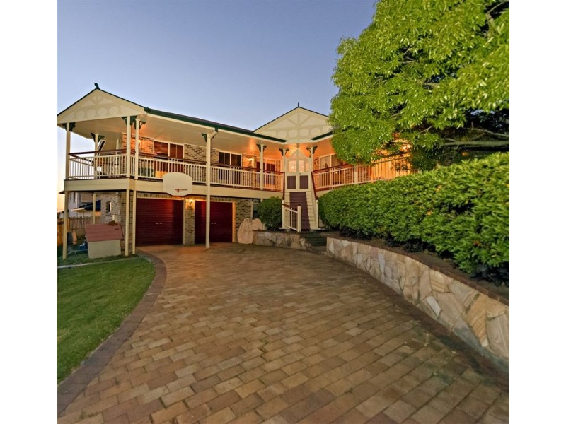 37 Piccadilly Place, Carindale QLD 4152