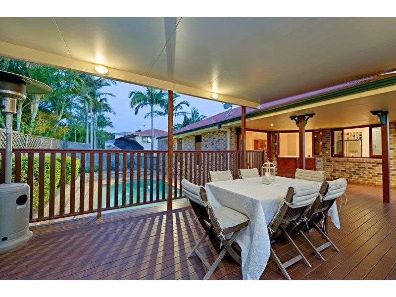 37 Piccadilly Place, Carindale QLD 4152