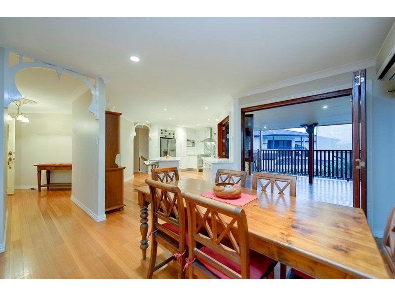 37 Piccadilly Place, Carindale QLD 4152