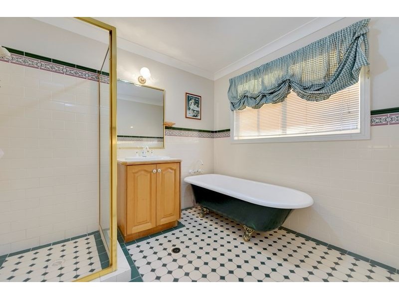 37 Piccadilly Place, Carindale QLD 4152