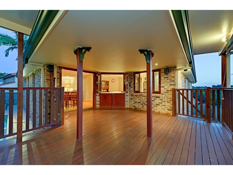 37 Piccadilly Place, Carindale QLD 4152