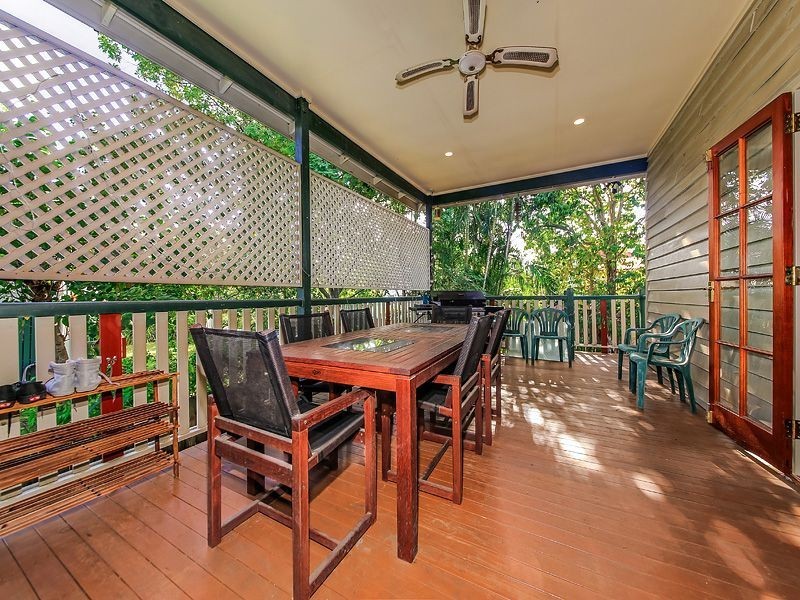 13 Flower Street, Woolloongabba QLD 4102