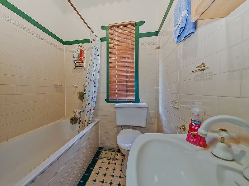 13 Flower Street, Woolloongabba QLD 4102