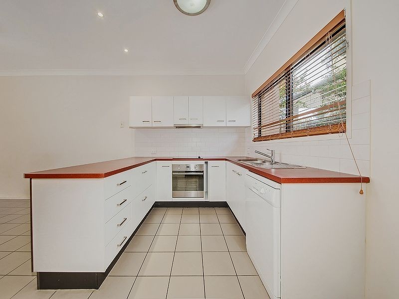 8/11 Cardross Street, Yeerongpilly QLD 4105