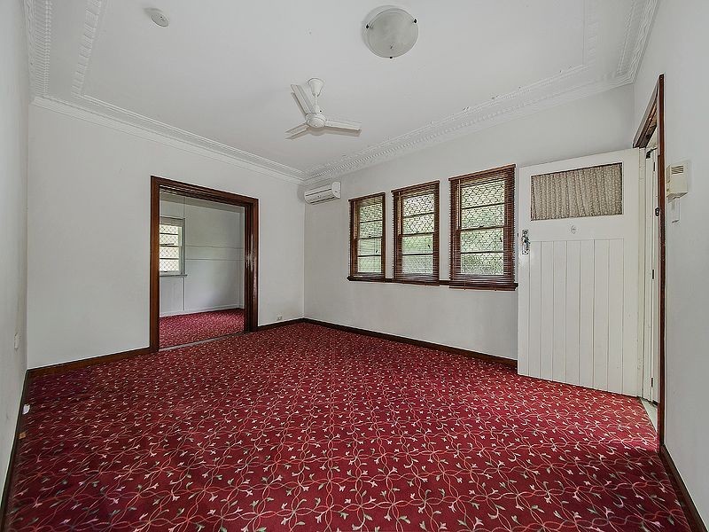 72 Wilkie Street, Yeerongpilly QLD 4105