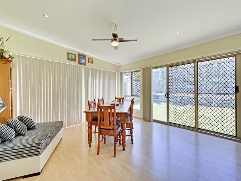 46 Cowell Street, Carindale QLD 4152