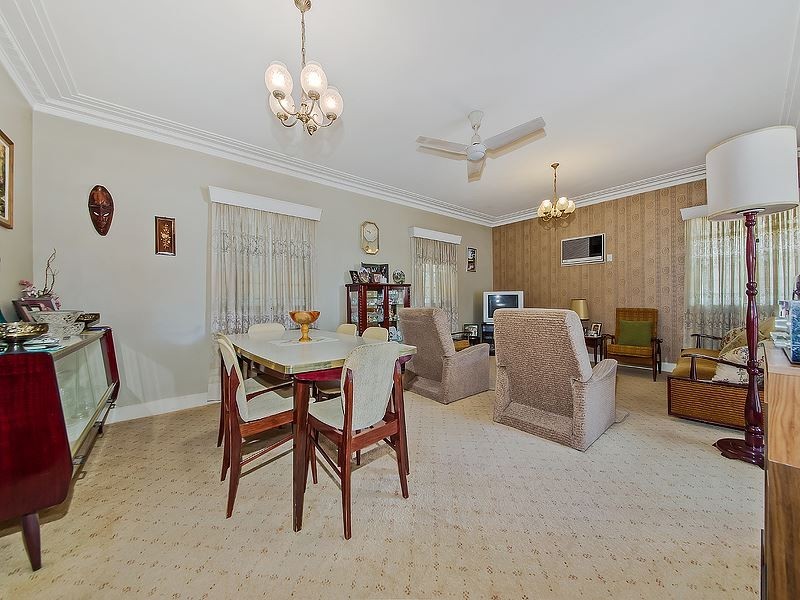 31 Raven Street, Camp Hill QLD 4152