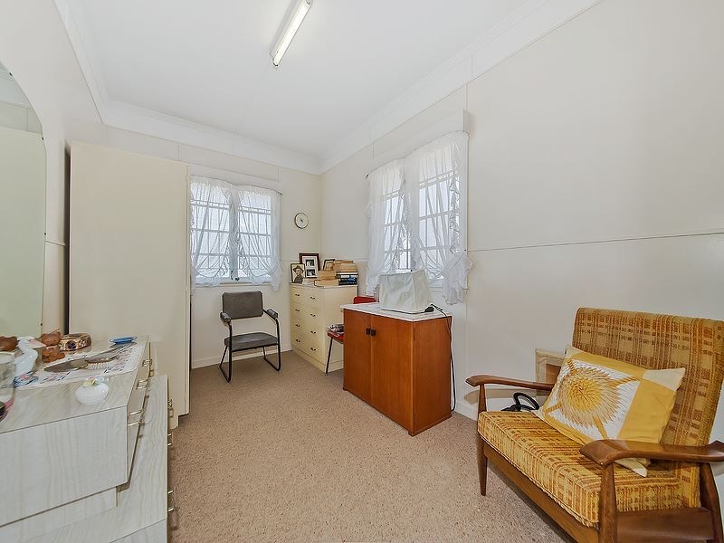 31 Raven Street, Camp Hill QLD 4152