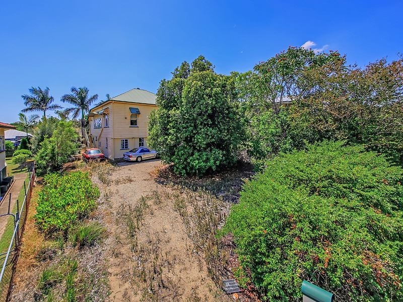 68 Macrossan Avenue, Norman Park QLD 4170