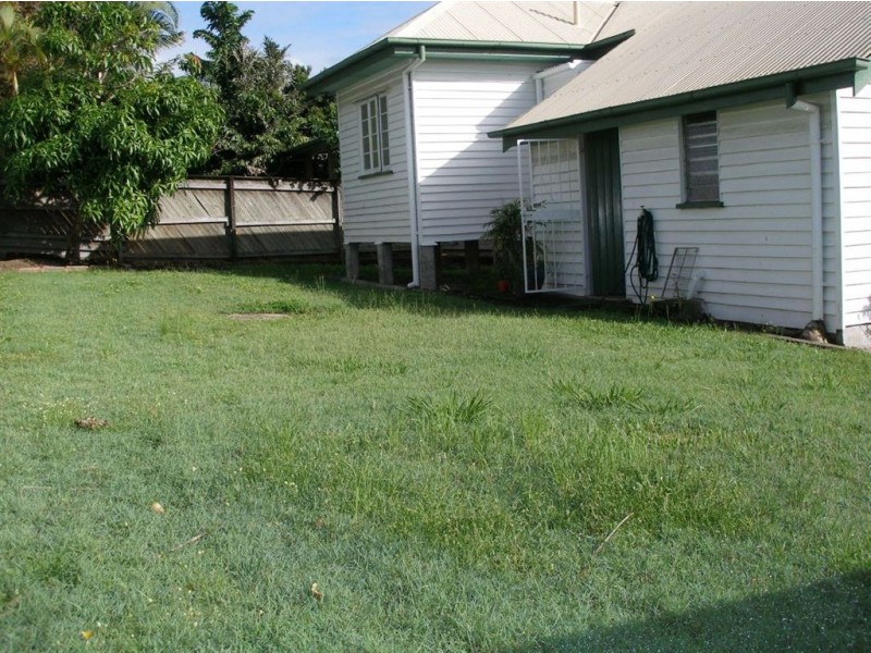 25 Bovelles Street, Camp Hill QLD 4152