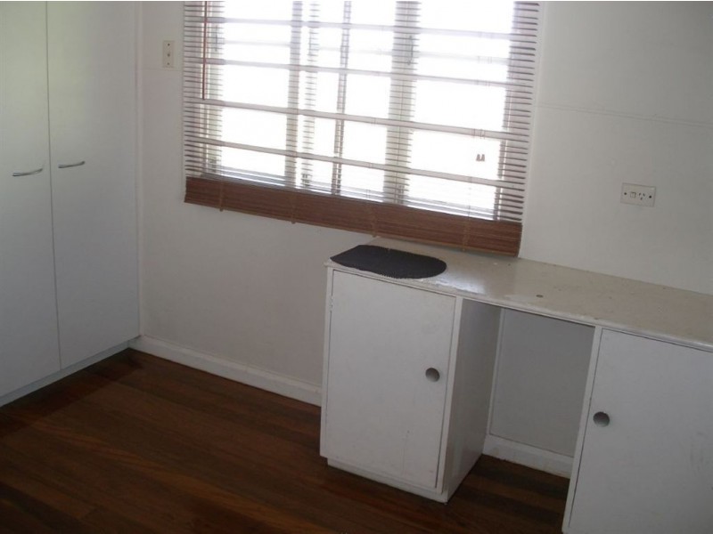 25 Bovelles Street, Camp Hill QLD 4152