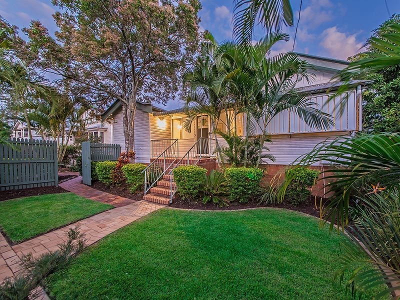 121 Sackville Street, Greenslopes QLD 4120