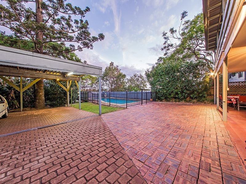 121 Sackville Street, Greenslopes QLD 4120