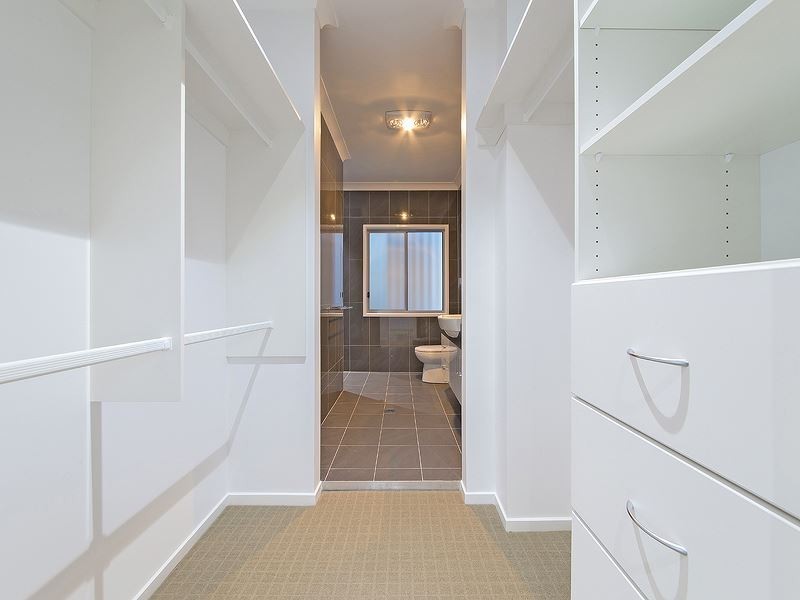 72 Plimsoll Street, Greenslopes QLD 4120