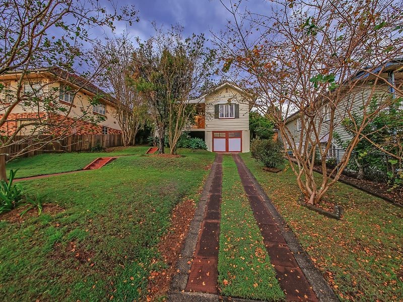 34 Sirius Street, Coorparoo QLD 4151