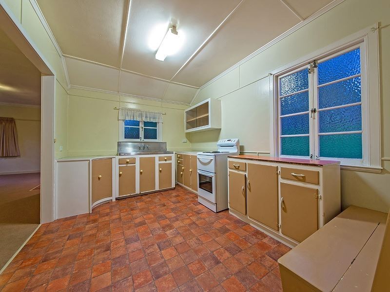 34 Sirius Street, Coorparoo QLD 4151