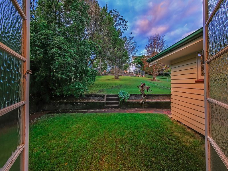 34 Sirius Street, Coorparoo QLD 4151