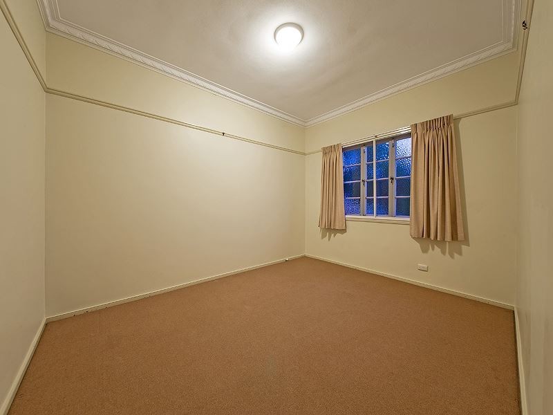 34 Sirius Street, Coorparoo QLD 4151