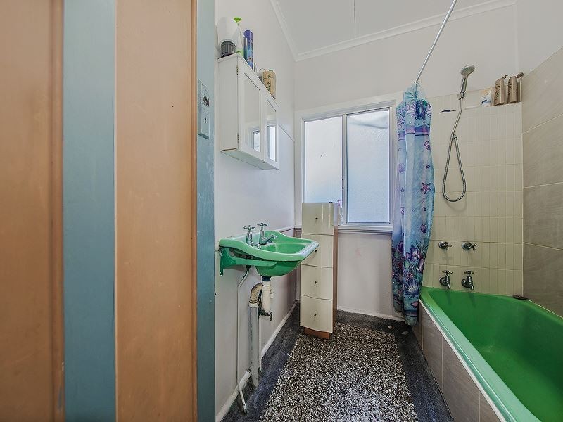 33 Brown Street, Camp Hill QLD 4152