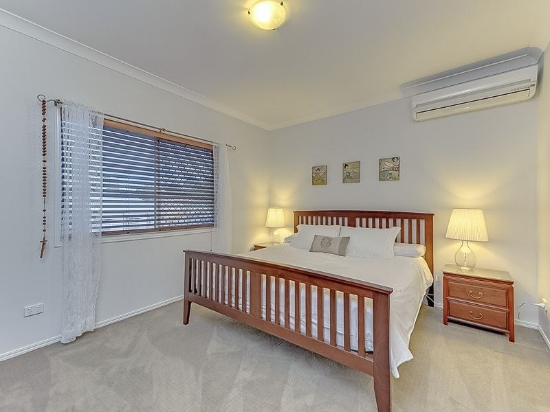 74A Ridge Street, Greenslopes QLD 4120