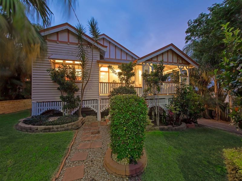 7 Norfolk Street, Coorparoo QLD 4151