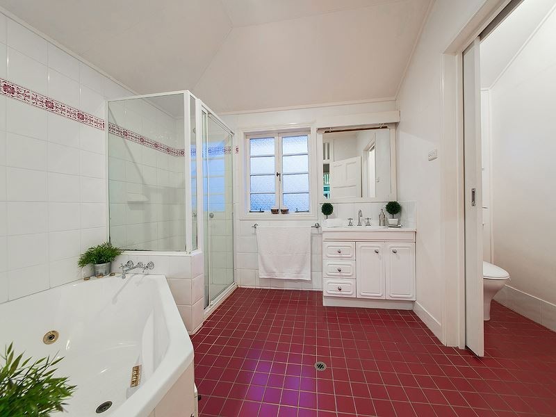 7 Norfolk Street, Coorparoo QLD 4151