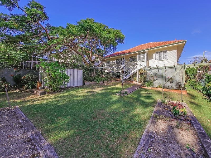 56 Solar Street, Coorparoo QLD 4151