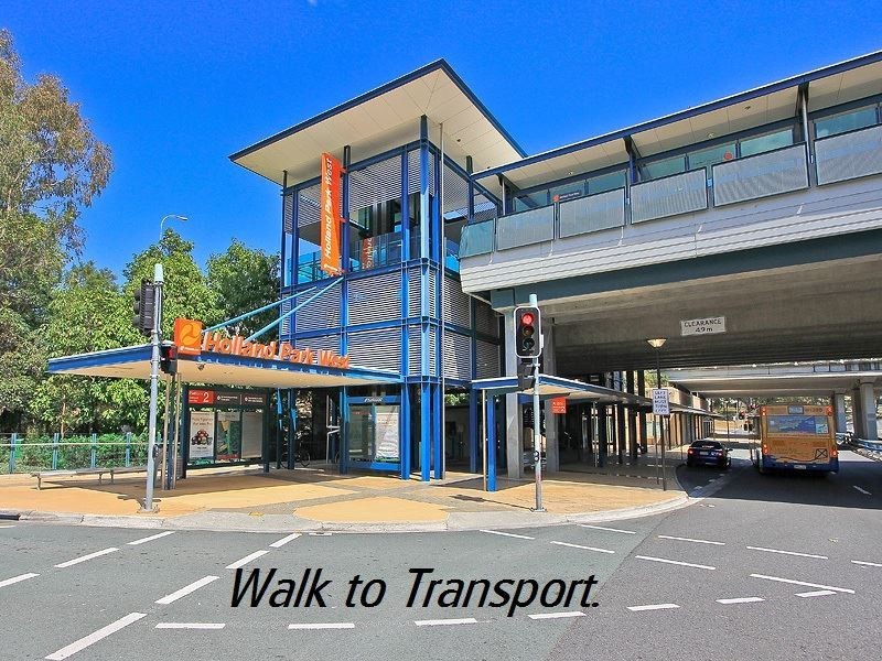 3 Bonneville Street, Holland Park West QLD 4121